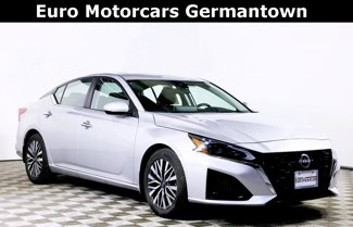 Used 2023 Nissan Altima 2.5 SV w/ SV Premium Package image 1