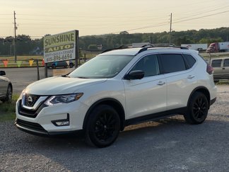 Used 2018 Nissan Rogue SV w/ Premium Package image 1
