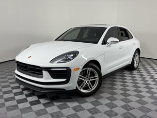 Certified 2023 Porsche Macan image 1