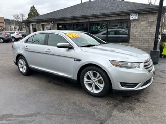 Used 2016 Ford Taurus SEL image 1
