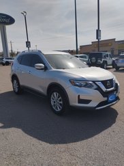Used 2018 Nissan Rogue SV image 1