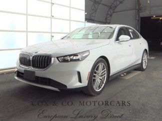 Used 2025 BMW 540i xDrive w/ Premium Package image 1