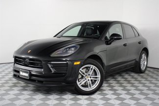 Certified 2025 Porsche Macan image 1