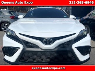 Used 2022 Toyota Camry SE image 1