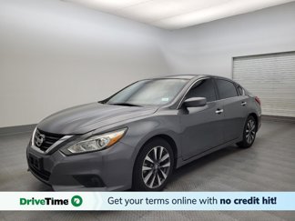 Used 2017 Nissan Altima 2.5 SV image 1