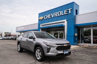 Used 2024 Chevrolet Trax LS w/ Driver Confidence Package image 1