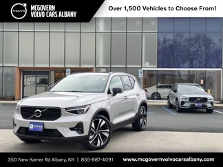 Certified 2023 Volvo XC40 B5 Plus w/ Protection Package Premier image 1