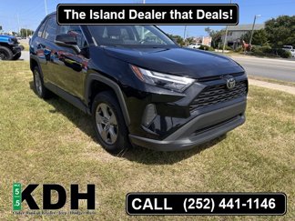 Used 2022 Toyota RAV4 XLE image 1