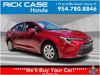 Used 2024 Toyota Corolla LE image 1