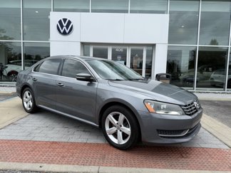 Used 2013 Volkswagen Passat TDI SE image 1