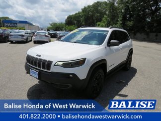 Used 2020 Jeep Cherokee Trailhawk w/ Comfort/Convenience Group image 1