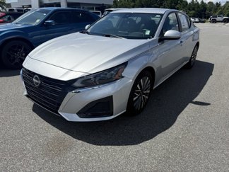 Used 2023 Nissan Altima 2.5 SV image 1