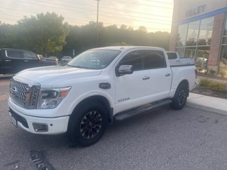 Used 2017 Nissan Titan Platinum Reserve image 1