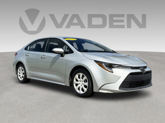 Used 2023 Toyota Corolla LE image 1