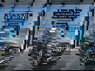 New 2025 Mercedes-Benz GLA 250 4MATIC image 1