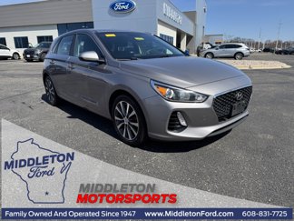 Used 2020 Hyundai Elantra GT image 1
