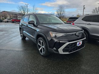 New 2025 Volkswagen Taos SEL image 1