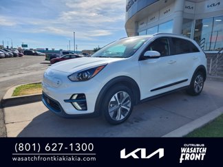 Certified 2022 Kia Niro EX w/ Cold Weather Package image 1