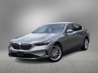 Used 2024 BMW 530i xDrive image 1