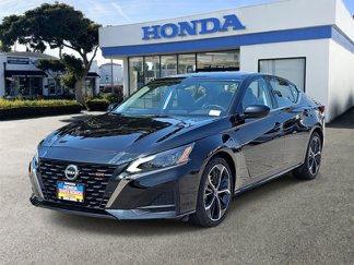 Used 2023 Nissan Altima 2.5 SR image 1