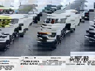 Used 2018 Jeep Compass Limited w/ Navigation Group image 1
