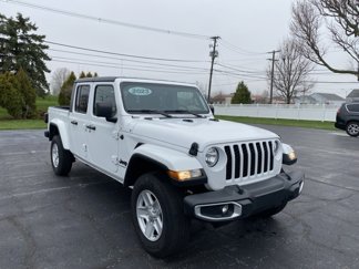 Used 2023 Jeep Gladiator Sport image 1