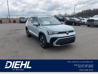 New 2025 Volkswagen Taos SE image 1