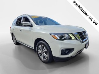 Used 2020 Nissan Pathfinder SL image 1