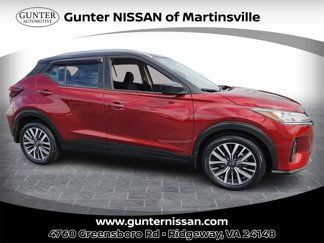 Used 2023 Nissan Kicks SV image 1