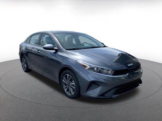 Used 2023 Kia Forte LXS image 1