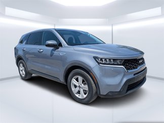 Used 2022 Kia Sorento LX image 1