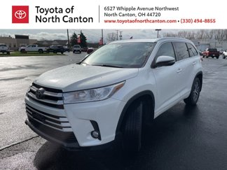 Used 2017 Toyota Highlander XLE image 1