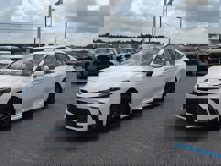 New 2025 Toyota Camry SE image 1