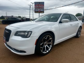 Used 2015 Chrysler 300 S image 1