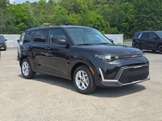 New 2025 Kia Soul LX image 1