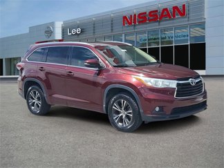 Used 2016 Toyota Highlander XLE video 1