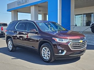 Used 2021 Chevrolet Traverse LT image 1