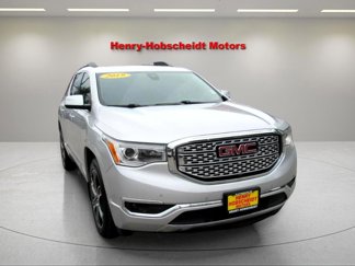 Used 2019 GMC Acadia Denali w/ Technology Package image 1