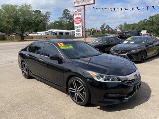 Used 2017 Honda Accord Sport image 1