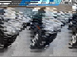 Used 2021 Ford Escape SE w/ Cold Weather Package image 1