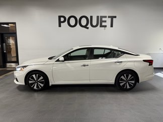Used 2022 Nissan Altima 2.5 SV w/ SV Premium Package image 1
