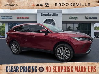 Used 2021 Toyota Venza XLE image 1