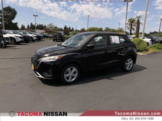 Used 2021 Nissan Kicks S image 1