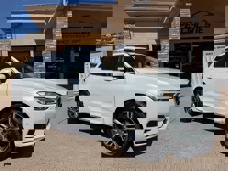 Used 2018 Volvo XC60 T5 Momentum w/ Convenience Package image 1