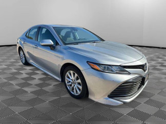 Used 2020 Toyota Camry LE image 1