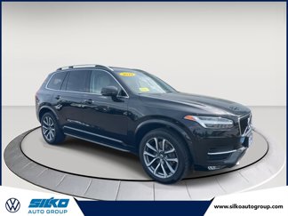 Used 2019 Volvo XC90 T5 Momentum w/ Multimedia Package image 1