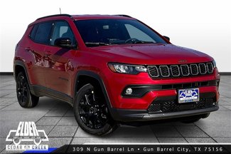 New 2025 Jeep Compass Latitude image 1