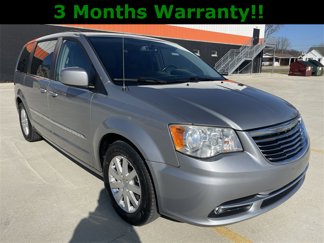 Used 2014 Chrysler Town & Country Touring image 1