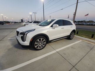 Used 2021 Cadillac XT4 Premium Luxury image 1