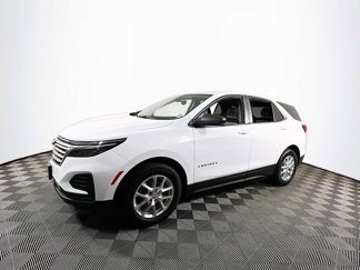 Used 2022 Chevrolet Equinox LS image 1